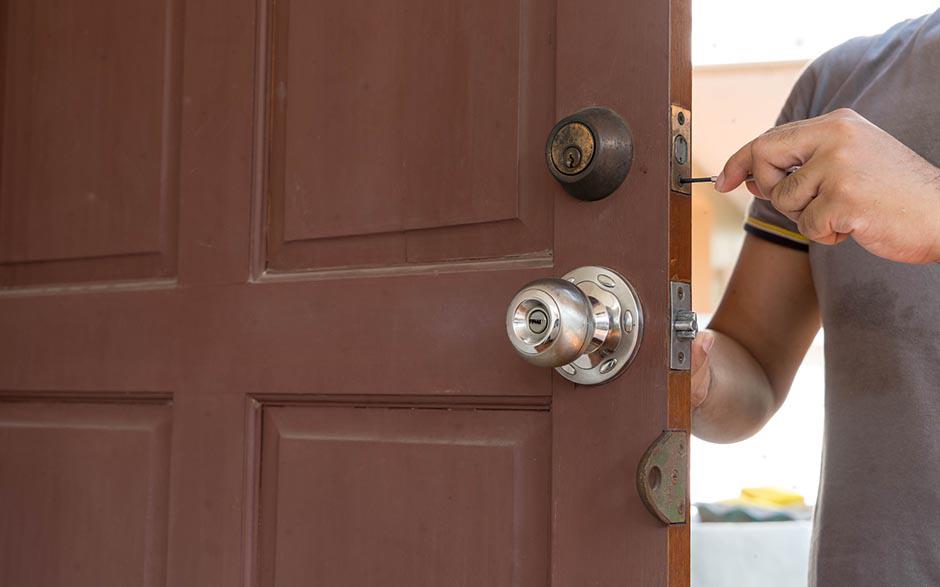 ouvrir une porte claquée Bouqueval